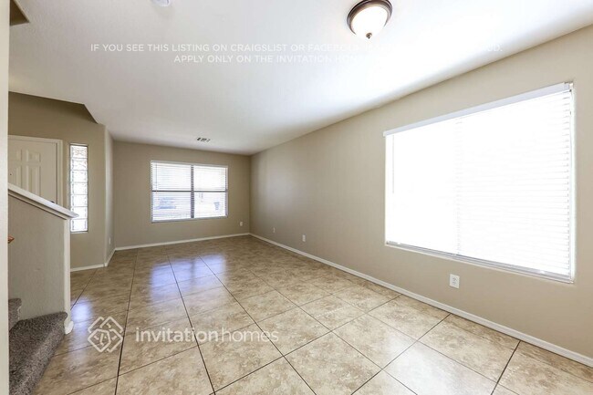Foto del edificio - 12937 W Holly St