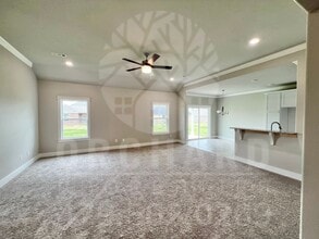 Building Photo - 930 Trailwood St