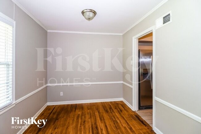 Foto del edificio - 1586 Marcia Rd