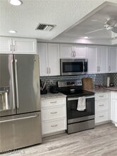 Building Photo - 26705 Little John Ct