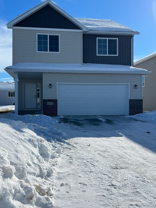 Building Photo - 6750 71st Ave S