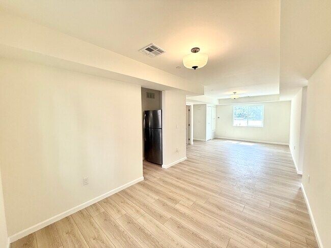 Foto del edificio - 14606 Gilmore St