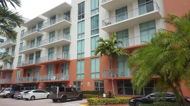 Foto del edificio - 2100 Van Buren St