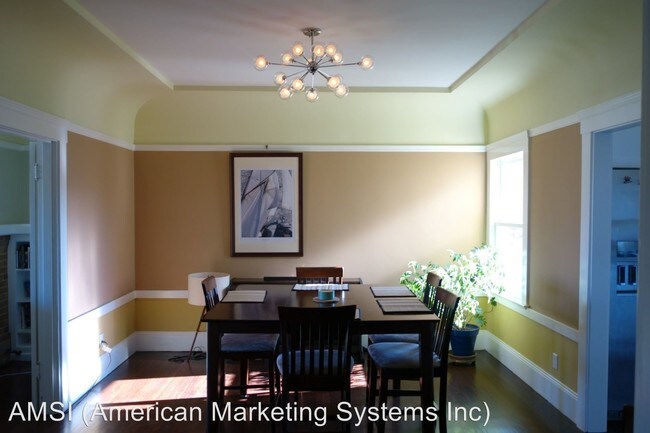 Building Photo - 3 br, 2 bath House - 2828 Bryant Street