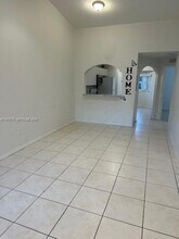 Building Photo - 2920 SE 13th Rd