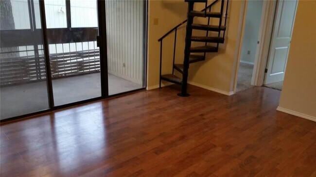 Building Photo - 701 Nelray Blvd