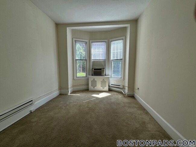 Building Photo - 1223 Beacon St