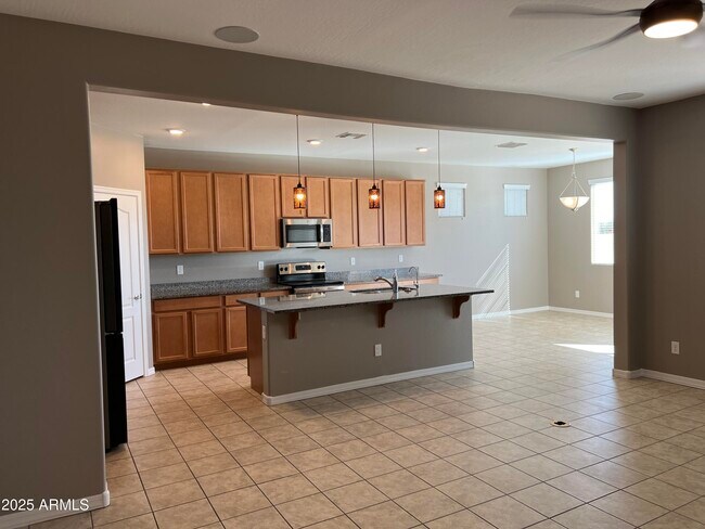 Foto del edificio - 19955 W Heatherbrae Dr