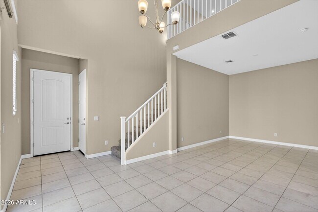 Foto del edificio - 1367 S Country Club Dr