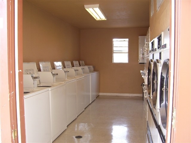 Laundry Facilities - Willow Ridge Apartments