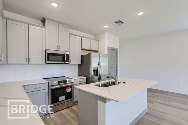 Building Photo - BRISTOL PLAN