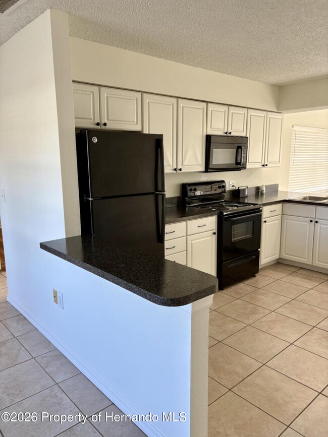 Building Photo - 14170 Trollman St