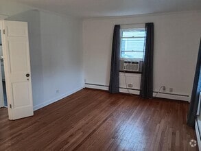 Building Photo - 14440 Kolmar Ave