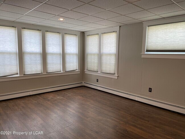 Building Photo - 138 Dana St
