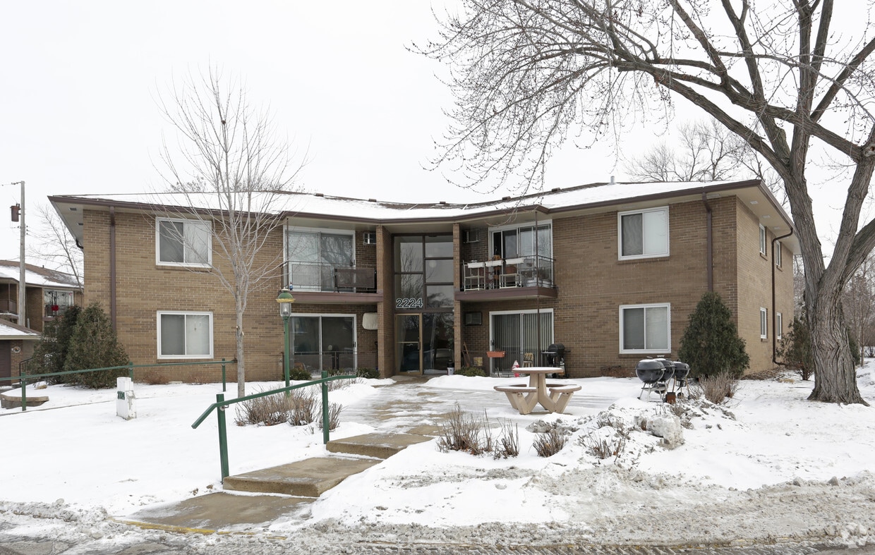Primary Photo - Fountain Terrace Apartments