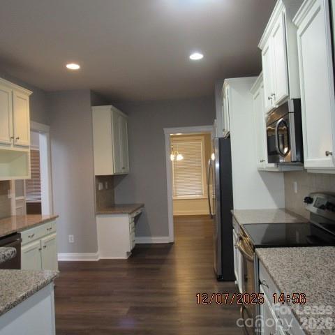 Foto del edificio - 8520 Dargan Ln