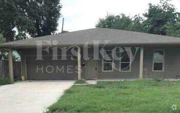 Building Photo - 4911 Hull St