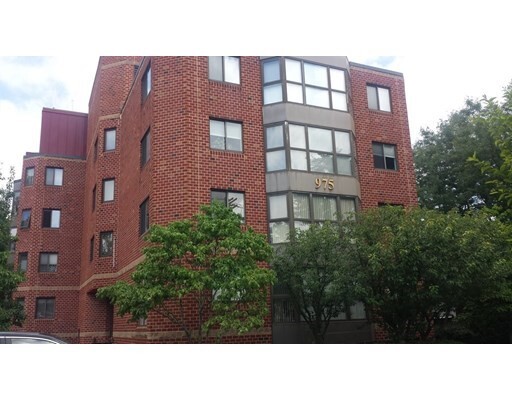 Foto principal - 975 Massachusetts Ave