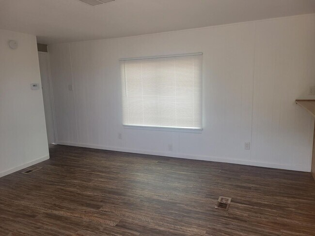 Foto del edificio - 3 Bed 2 Bath