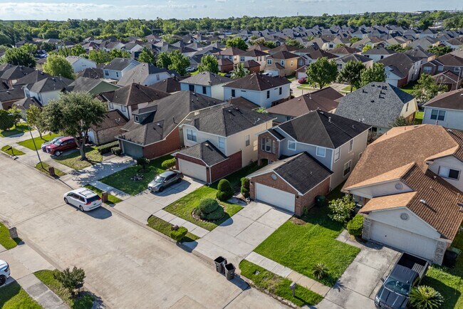 Building Photo - 11710 Fossil Rock Ln