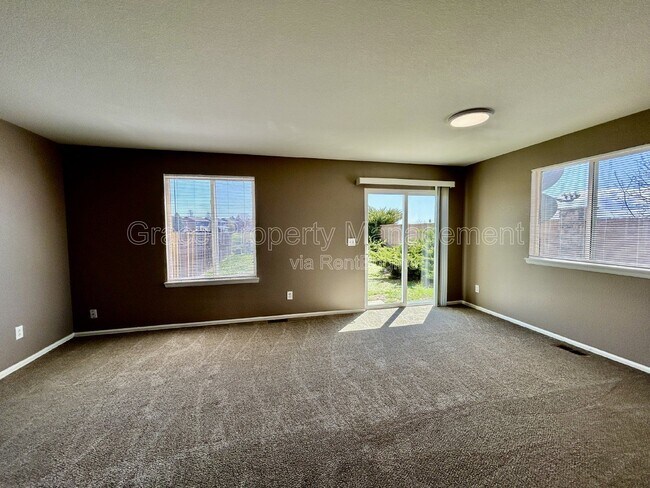 Foto del edificio - 10962 E 96th Pl