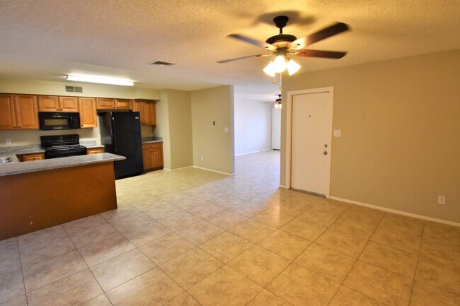 Building Photo - 2128 W Posada Ave