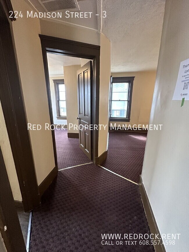 Foto del edificio - 224 Madison St