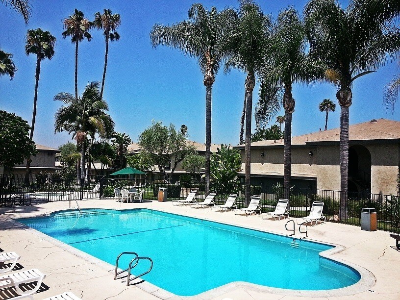 Primary Photo - 11555 Santa Gertrudes Ave