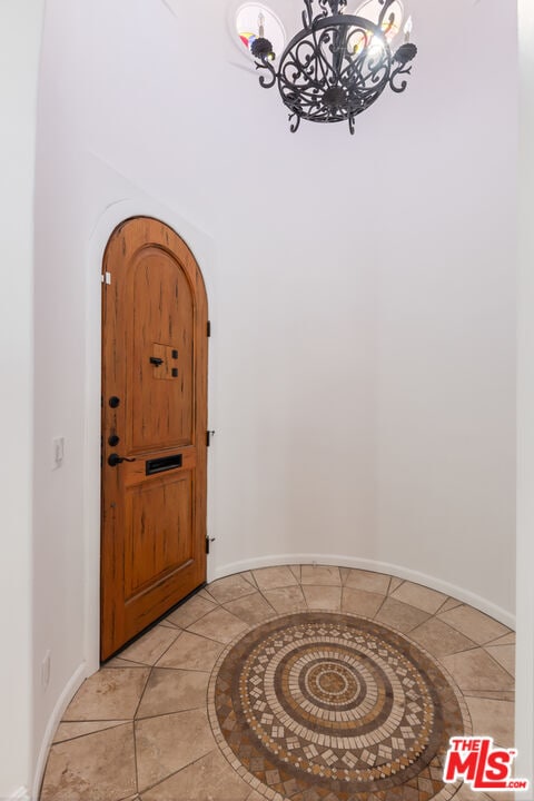 Foto del edificio - 1557 N Stanley Ave