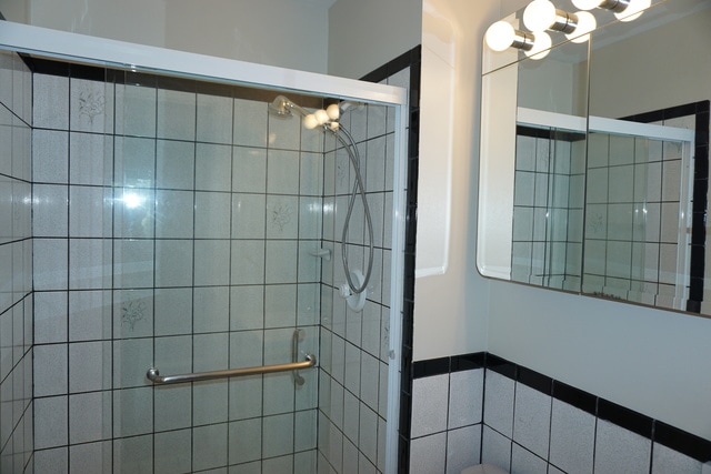 Building Photo - 723 Plum Tree Ct