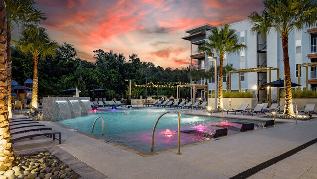 Building Photo - Nova at East Park Village