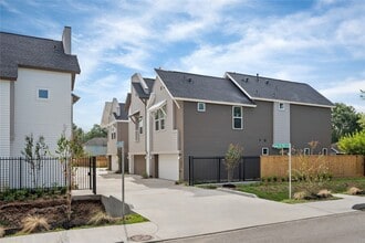 Building Photo - 7504 B Carver Rd