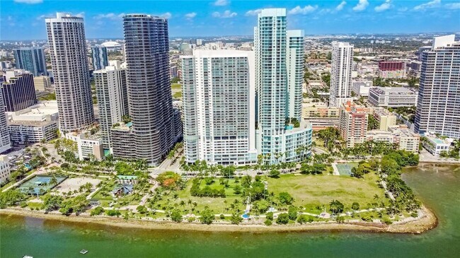 Foto del edificio - 1800 N Bayshore Dr