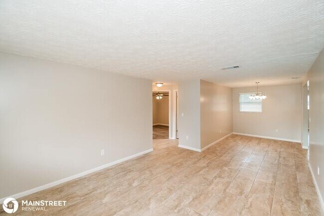 Building Photo - 11117 WINDHAVEN DR N, JACKSONVILLE, FL 32225