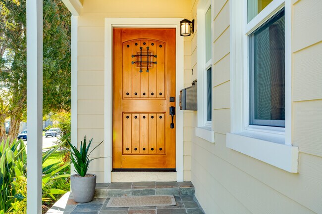 Foto del edificio - 8345 Westlawn Ave