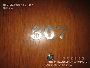 Building Photo - 847 Martin St