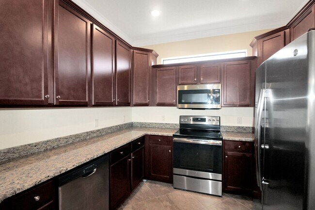 Building Photo - Gran Paradiso Annual Villa for Rent