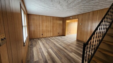 Building Photo - 5907 Lee Hwy Building Photo - 5907 Lee Hwy