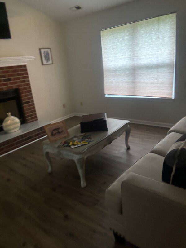 Foto del edificio - 521 Brooklyn Ct