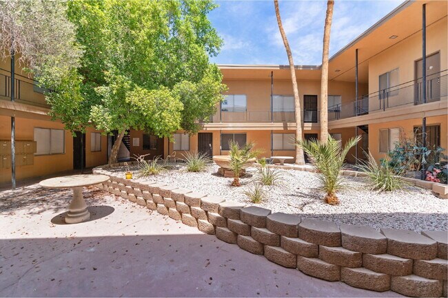 Foto del edificio - Discover Urban Comfort: Spacious 1-Bedroom Oasis at Lyn Capri