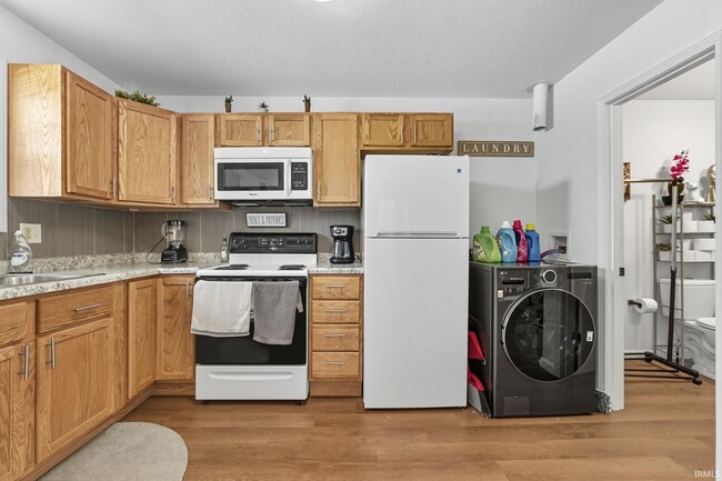 Foto del edificio - 4953 Lahmeyer Rd