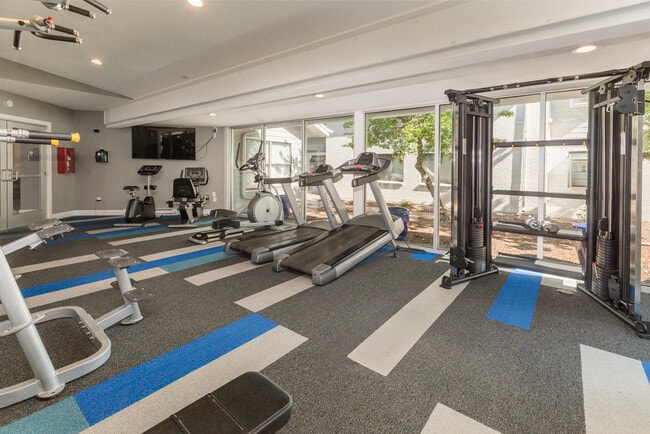 Building Photo - Preserve at City Center