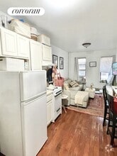Building Photo - 413 E 70th St