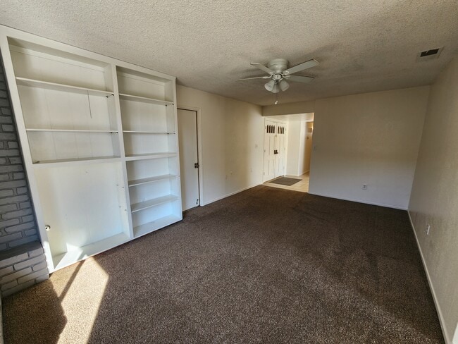 Building Photo - 3501 Adanac Ct