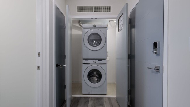 Photo - 44West Apartments