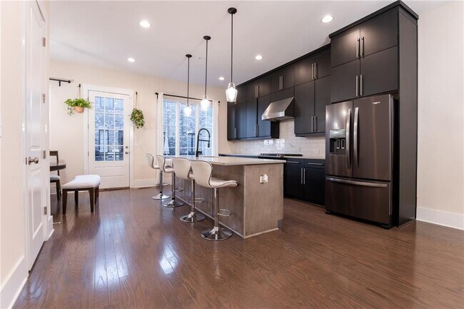 Foto del edificio - 282 Castleberry Hill Walk SW