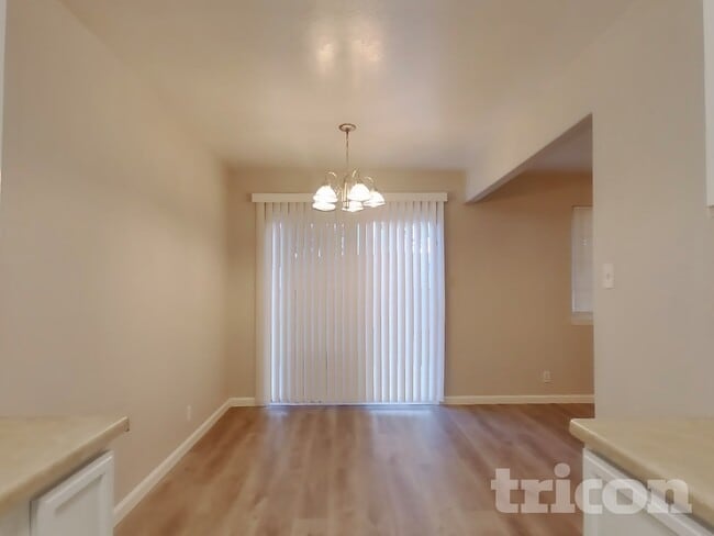 Building Photo - 500 Sonora Ave