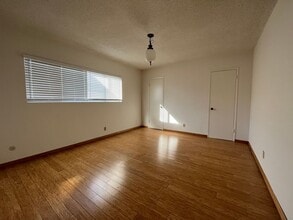 Building Photo - 1135 N Ogden Dr