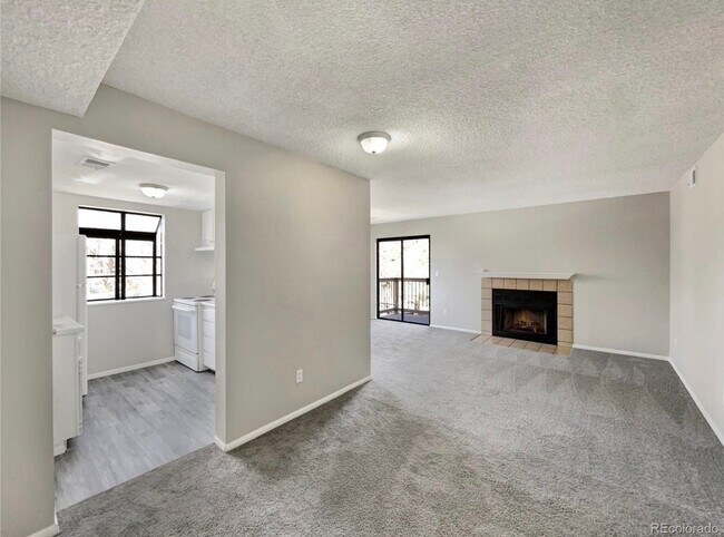 Building Photo - 3093 S Ursula Cir