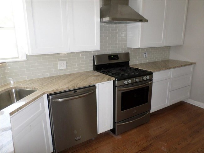 Building Photo - 3744 Aransas St